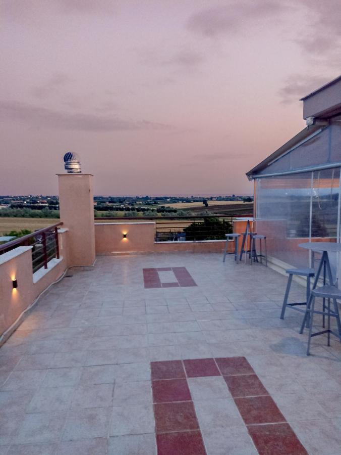 Kellys House Daire Epanomi Dış mekan fotoğraf